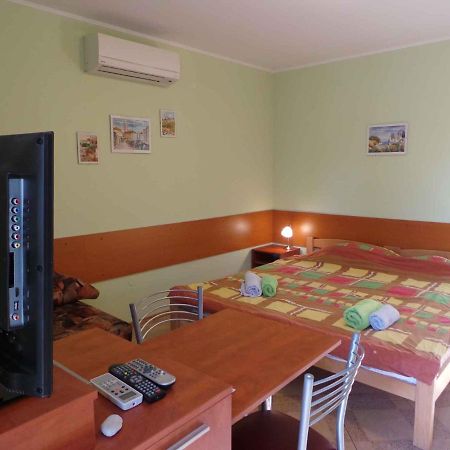 Studio In Plomin Luka/Istrien 8881 外观 照片