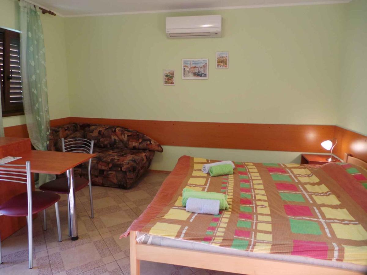 Studio In Plomin Luka/Istrien 8881 外观 照片